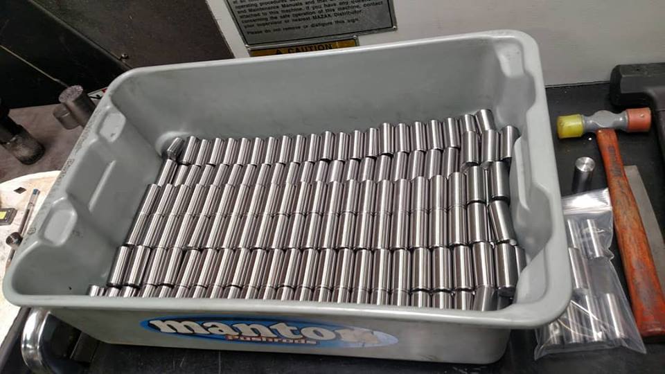 D-100-24v Manton Cummins 24V - Trunnion, Tool Steel (SET OF 12) Hell On Wheels Canada