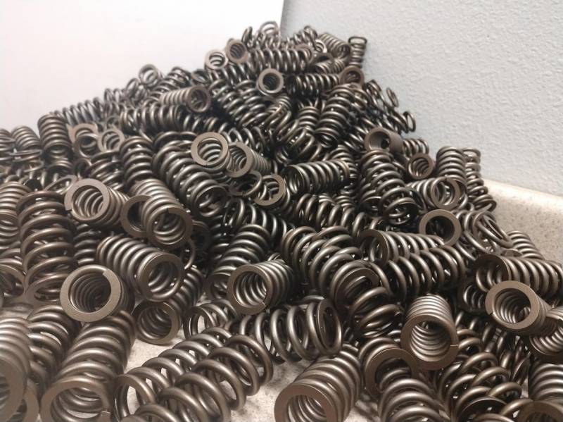 D-105-6.7SF Manton Powerstroke 6.7SF 2011+ High Rev / High Boost Valve Springs (32 springs) Hell On Wheels Canada